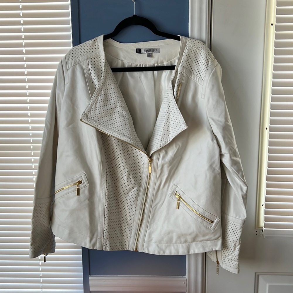 Faux leather, size 2x jennifer Lopez jacket